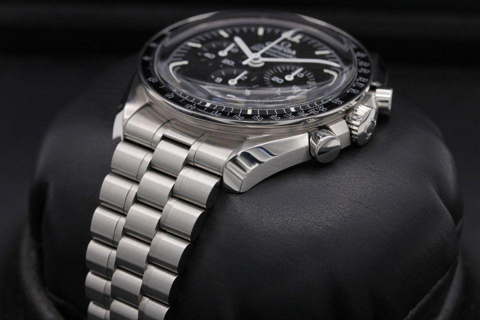 Omega Speedmaster Moonwatch 310.32.42.50.01.001 Image 2